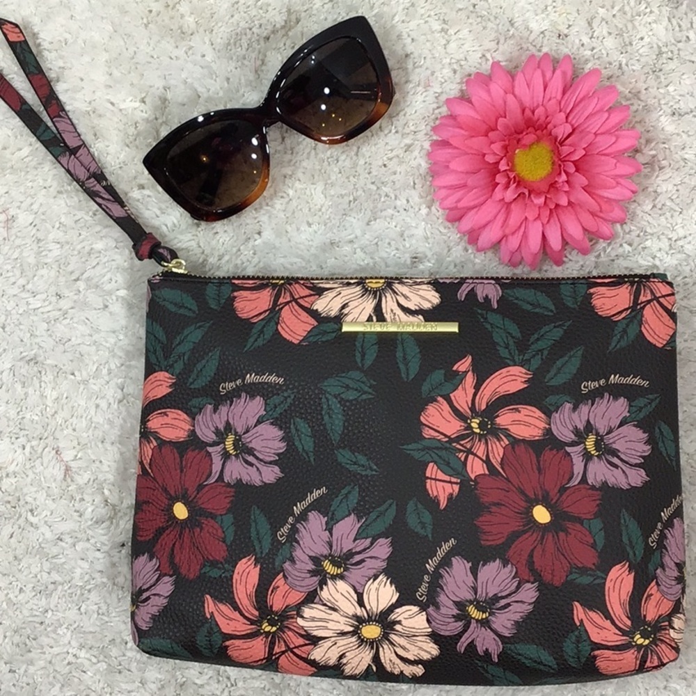 Steve Madden floral large wristlet clutch